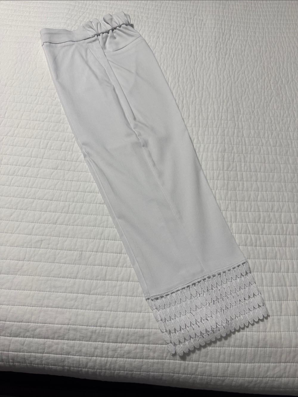 White Cropped Lace Hem Pants